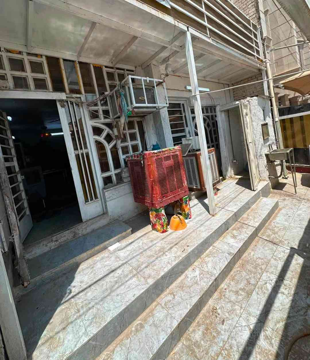 🏡 للإيجار | السيدية
فرصة مميزة لاستئجار عقار سكني يتمتع بموقع مناسب وجاهزية للسكن،.

مساحه العقار : 70 م 

مواصفات العقار:
✨ ثلاث غرف نوم
✨ صالة
✨ مطبخ
✨ (3) خدمات

🛋️ الأثاث: يمكن إخلاء جميع الأغراض الموجودة عند الاستئجار، أو إبقاؤها داخل العقار حسب رغبة المستأجر.

💰 بدل الإيجار: 950 ألف دينار شهريًا
🔹 يوجد مجال بسيط للتفاوض .

📍 يتوفر لدى مكتب حلم عقاري

📞 للتواصل والاستفسار:
***********
