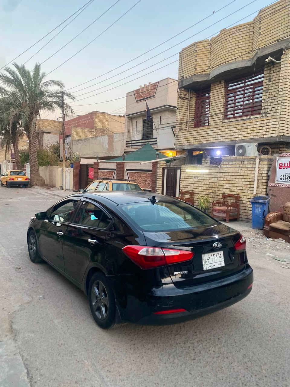 فورتي موديل 14 امريكي بيه اربع قطع بدون دواخل كير محرك 2000دوش تبريد كفاله السعر 84 مكاني بغداد الكرخ ***********
