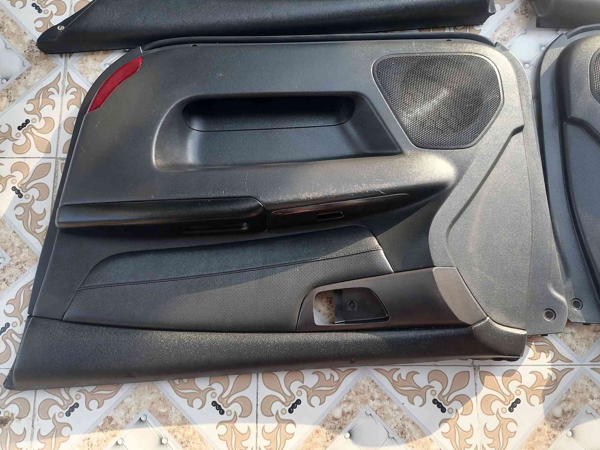 تخم بطاين ابواب كيا اوبتما يرهم خليجي امريكي
شرط زيرو مابيهن لاكسر ولا تصليح حاويه
السعر 120 الف 

تحكم بورد تبريد موديل 9 و 10  مال فول حاويه شرط الشغل سعر القطعه 70 الف بدون إطار
