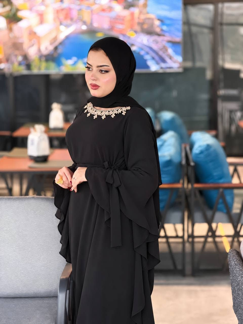 موديل بشت • مقاس ٣٨-٤٨ • ألوان معروضة
