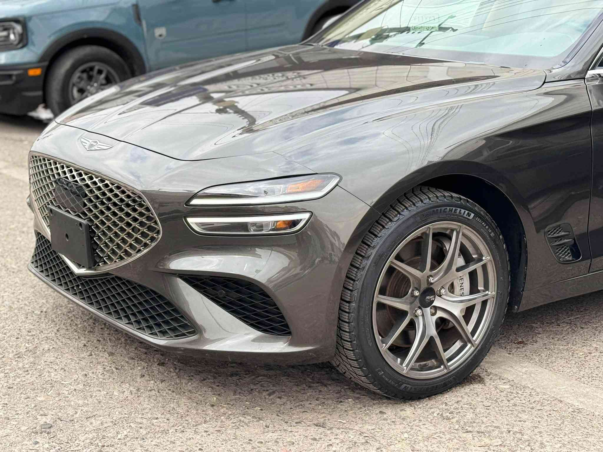 جينيسس G70 • ٢٠٢٥ • ١٨٠٠٠ ميل