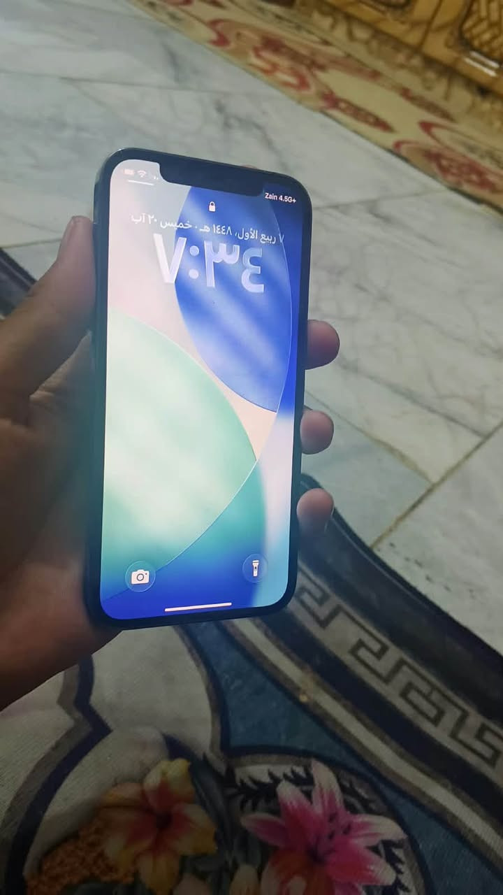 آيفون ١٢برو برو للبيع ذكرا ١٢٨بطاريه ٧٧الجهاز ما مفتوح شرط فحص فقط ضهر مكسور بل كفر يضيع الرقم ***********وتساب المكان ناصريه مركز السعر خاص ما أجوبك بل تعاليق
