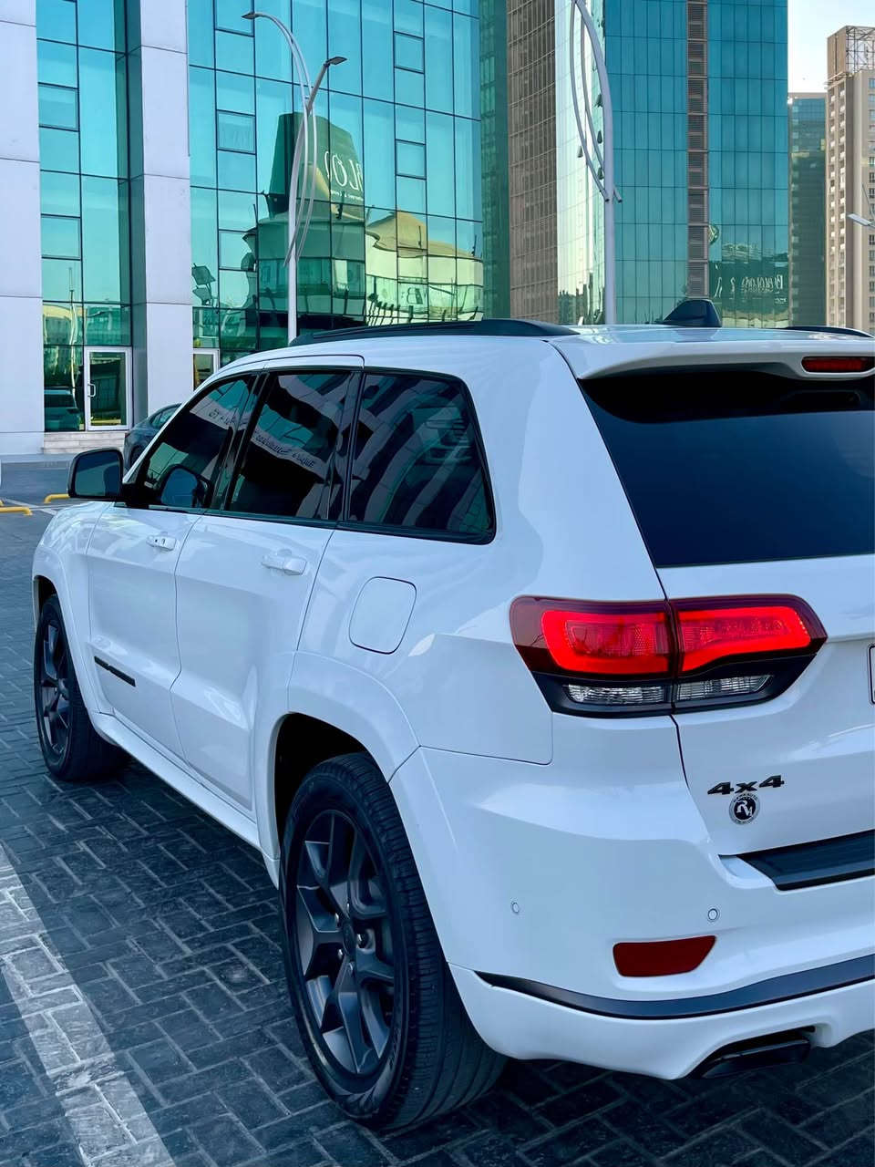 Jeep grand cheroki limited X 2020
Full mqasafat
Clean title
62,500 mile
Jam rash 10 lagala 
Sanawy nwe 
Nrx : 310$
Call : 07/50/739/11/29
جيب كراند جيروكي 
‏مواصفات لمتد x
موديل ٢٠٢٠
فوول مواصفات 
ماشيه ٦٢.٥٠٠ الف مايل
جام ￼ تضليل ￼١٠ شهر باقي
سنوبه جديدة 
السعر : ٣١٠$
رقم تلفون : ٠٧٥٠/٧٣٩/١١/٢٩ أربيل, العراق
