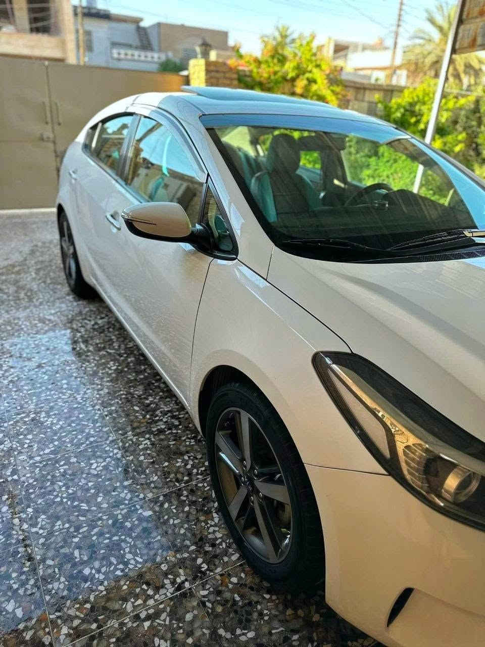 🚗 للبيع كيا سيراتو خليجي موديل 2018
• رقم أربيل شمالي
• محرك 2000 CC
• ماشية 133 ألف كم
• كير ومكينة مكفولة، والمكينة غير مفتوحة
• الشاصي سليم
• إدامة كاملة ولا تحتاج إلى أي صرف
• مال جناي بحجم الوكالة، كامل المواصفات
• ويل كب
• فتحة سقف
• تحكمات
• مرايات شفط
• دوشمة جديدة
• منظومة زينون نهاري
تريد وكالة؟ تريد مداور؟ السيارة جاهزة.
📍 الموقع: محافظة الديوانية – مركز المدينة
السيارة بالحقيقة أجمل من الصور.
📞 للاستفسار والشراء: اتصال أو واتساب
***********
