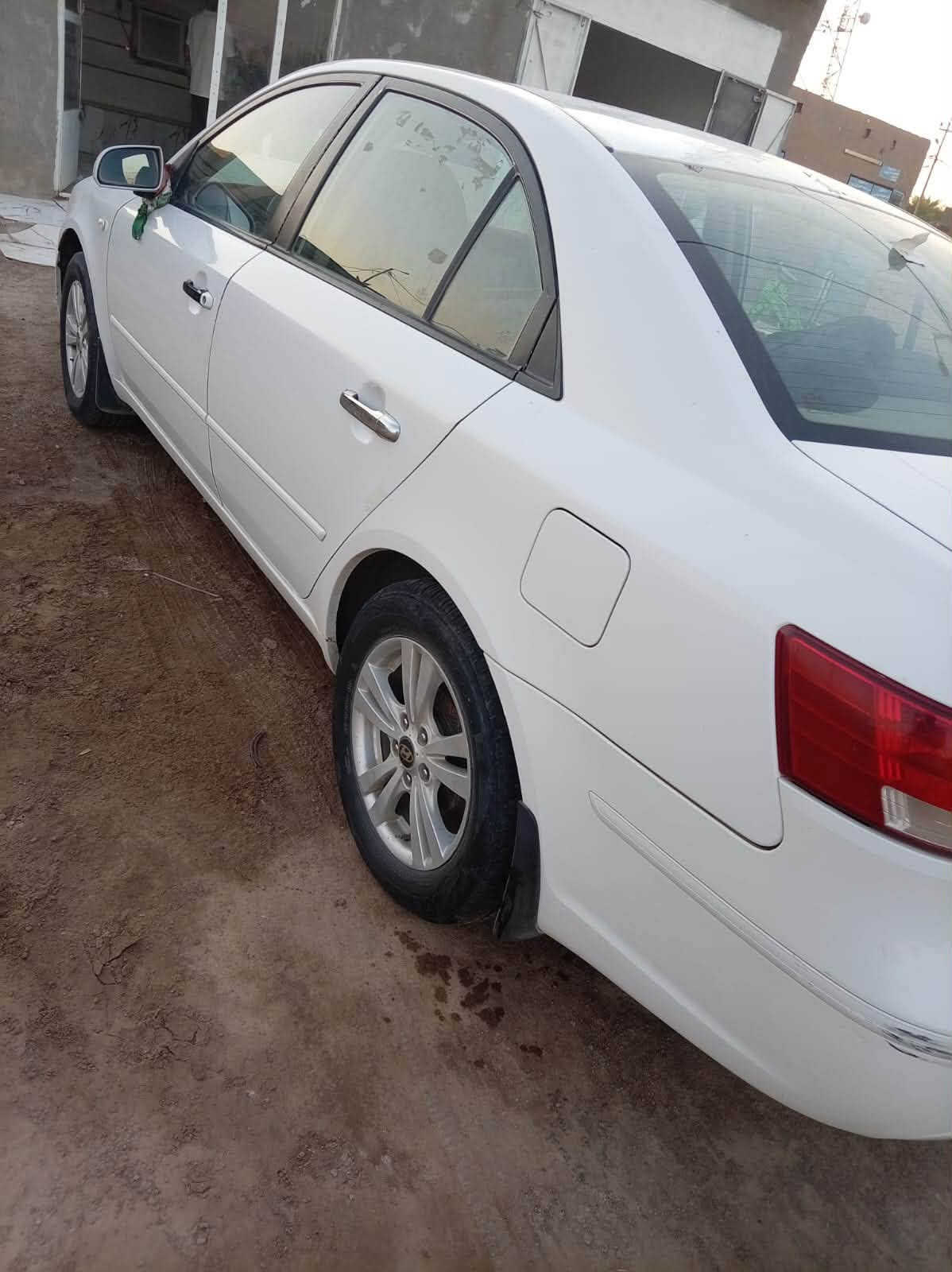 سلام عليكم سوناته موديل 2009مكفوله كفاله عامه من صبغ وتبديل بيه فقط ماكان واحد بارد قليل عله كد شبر والباقي كشر وكير او مكينه كله عل شركه سياره بسمي اني تريد تحويل تريد وكاله سعر 128 مكان سياره واسط شحيميه ***********
