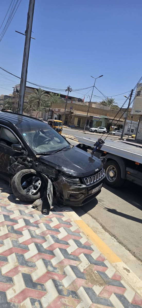 سلام عليكم جيب كومباس مديل 2018 سنويه بسم ابيع كوم حديد سياره بدون تصليح ع ظربتها ابيع شرايد يتصل مكان العماره ***********

