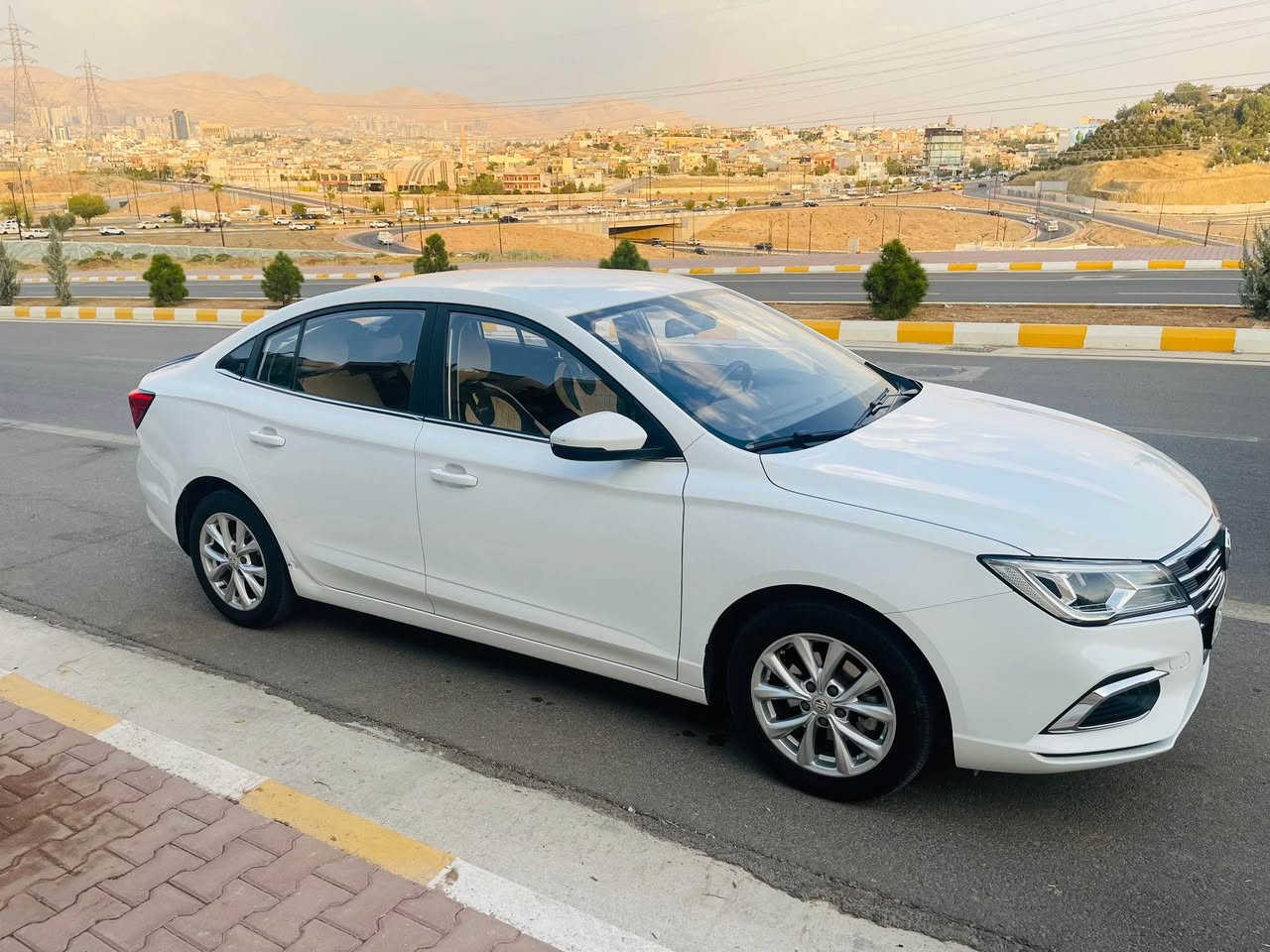 MG5. Comford ام جی
🚗موديل2024 
💵سعري 🔥🔥102$
📌مواصفات کۆمفۆرد
♦️ویل كه‌پ.ناو زه‌رد.تحدید سورعه‌. بةصمة
♦️زۆر خاوینه‌ كلینه‌ هیجی نیه
♦️تةنها دوو  قوباوي. بجوكي هةية 
♦️مه‌كینه‌و گیر شه‌رت
📌شوین :سليماني 
 ☎️وموبایل:***********
*********** السليمانية, العراق
