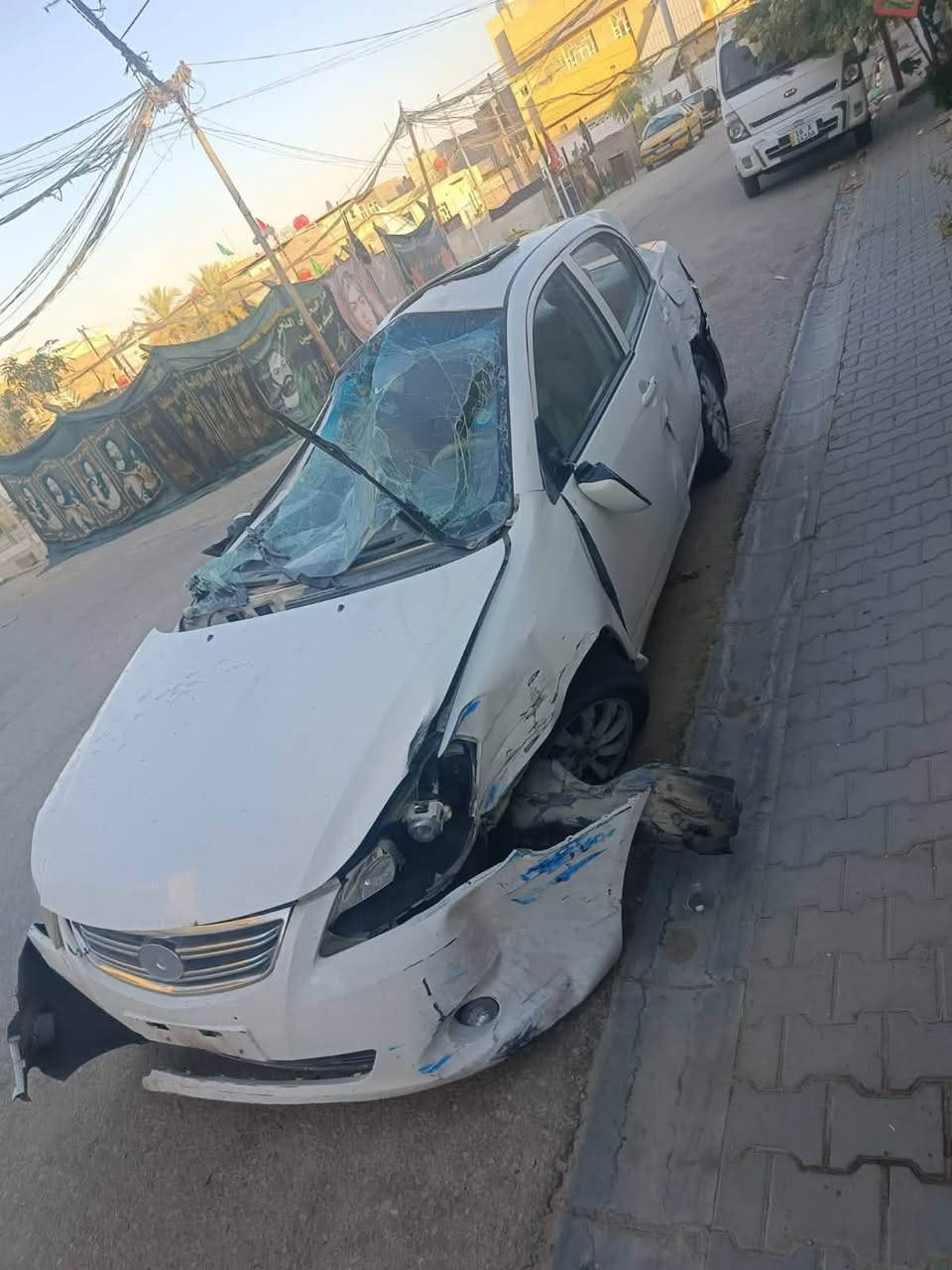 سلام عليكم BYD2012للبيع فول مواصفات السياره كانت قبل مكفوله للبيع السعر 22$السياره بسمي مداور ثاني يوم ‭***********‬
