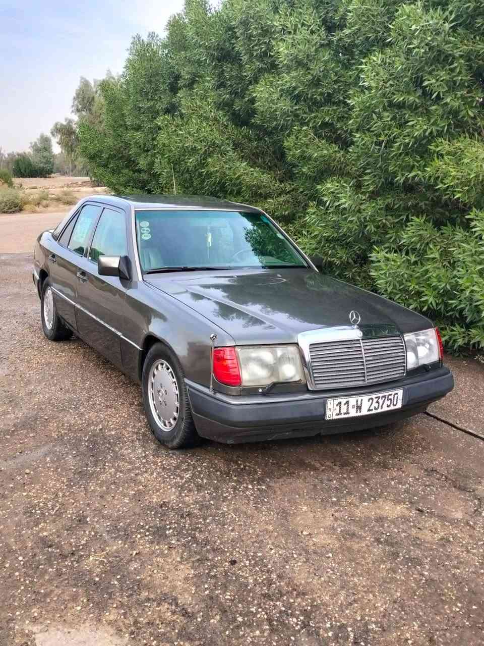 مارسيدس 300E • ١٩٨٦ • رقم بغداد