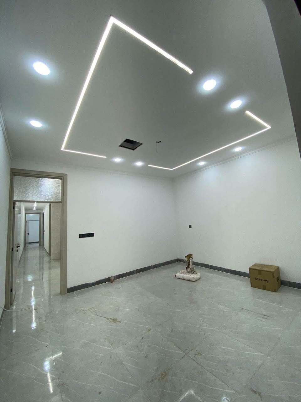 دار طابو صرف للبيع طابق اونص زيرو فول مواصفات
المساحه 125 متر
يحتوي على ثلاثة غرف نوم وهول ومطبخ واستقبال وصحيات وكراج سيارة ودرج خارجي
موقع حي العسكري قرب شارع ملا جمال
السعر 118 مع المجال
للإستفسار اكثر الاتصال ***********☎️
