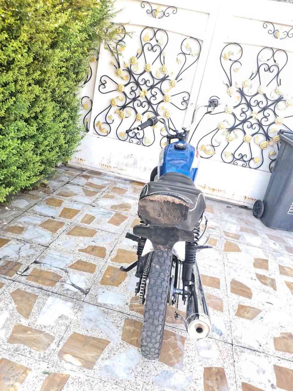 السلام عليكم 
دراجه نامه برو للبيع محرك موديل 2023 كبس ونشط شلعه ومعدل محرك كبي مفتوح بس قبغ الفيلسه امبدل الدراجه تكو صوت بل محرك الصوت سبب قطه واكعه داخل المحرك ومسويه هلصوت خفيف هواي يعني ما الها اي ضرر دراجه كامله مكمله وشرط عل فحص الدراجه وشاصيها كفاله عامه 
 رايد بيها 300الف وبيها مجال بسيط للشراي وللجناي 
التواصل  واتساب فقط 
***********
