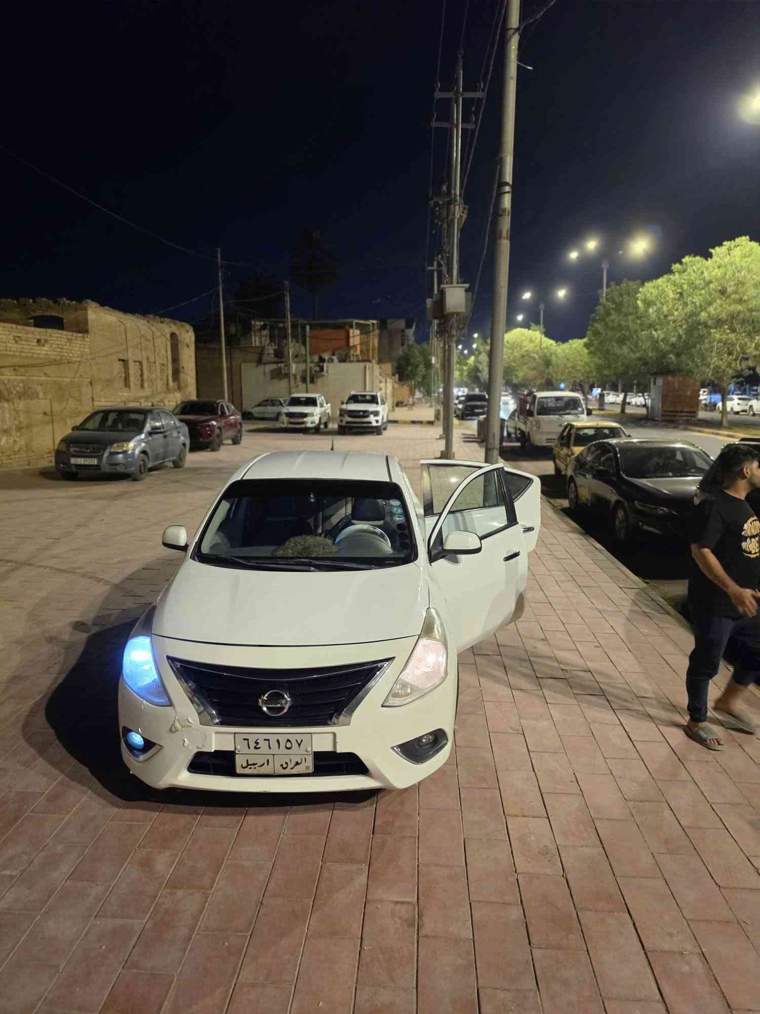 🚘 للبيع نيسان صني موديل 2021

📍 الرقم: أربيل قديم، صارله سنة من ساقط تحويل أو وكالة.
🔧 حادثها قبق الجنة،  
🛠️ الدعامية غير محسوبة.

❄️ تبريد المكيّنة والكير مكفولات.
📋 السونار مرفق بالصور.

📍 مكان السيارة: النجف
💰 السعر: 95 ورقة، قرب السعر أو مراوس حسب القناعة.
📞 *********** مكان السيارة نجف
