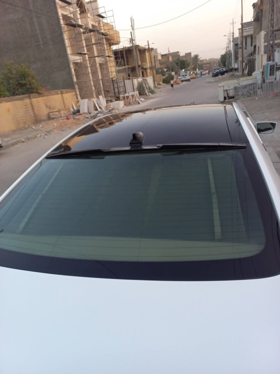 السلام عليكم  ازيرا موديل 13امريكي
حادث جاملغ وبنيد بدون دواخل رقم بغداد السياره فول

 مواصفات السعر 120 بغداد الدوره ***********
