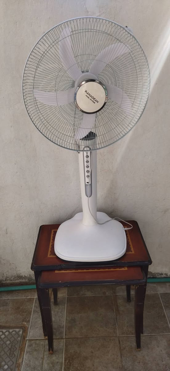 غراض للبيع بسعر مناسب للاتصال ***********
