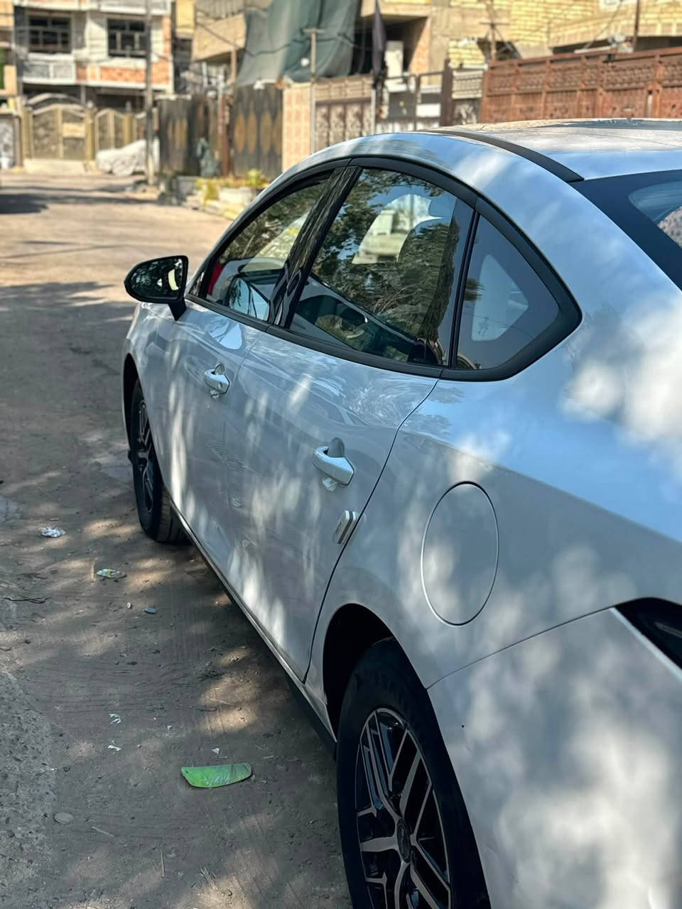 بي واي دي سيل 5

BYD seal 5 

موديل 2025

داخل جلد ابيض
 
ويل كب بلادي 

بيه ترويج بين الباب و الجاملغ الخلفي عل كد شبر 

مكان السياره بغداد

السعر18000 مليون وبيه مجال  وبي مجال قليل للشراء 

     واتساب.    ***********

ماشيه السياره 12 الف
