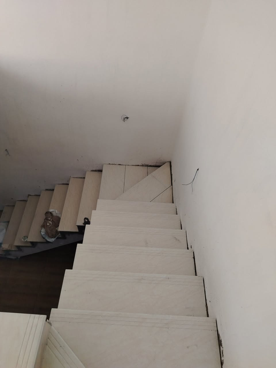 خلفه مصري لتركيب جميع انواع السيراميك ارضي جداري كاشي مرمر بايات شغل لليزر درجه اولي شغل بغداد فقط ***********
بيه واتساب
