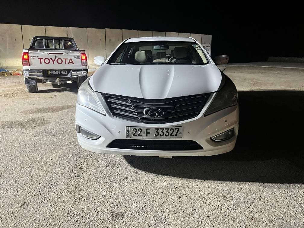 هيونداي ازيرا موديل 13 مكفوله من الضربه وصبغ 
مكينه3000 سته سلندر تبريد تدفئه كله شغاله سياره جاهزه من كلشي
رقم اربيل سنويه للـ28 باسمي 
العنوان : البصرة الرميلة الشمالية 
السعر : 122 ورقه وبيها مجال 
(((***********))) البصرة, العراق
