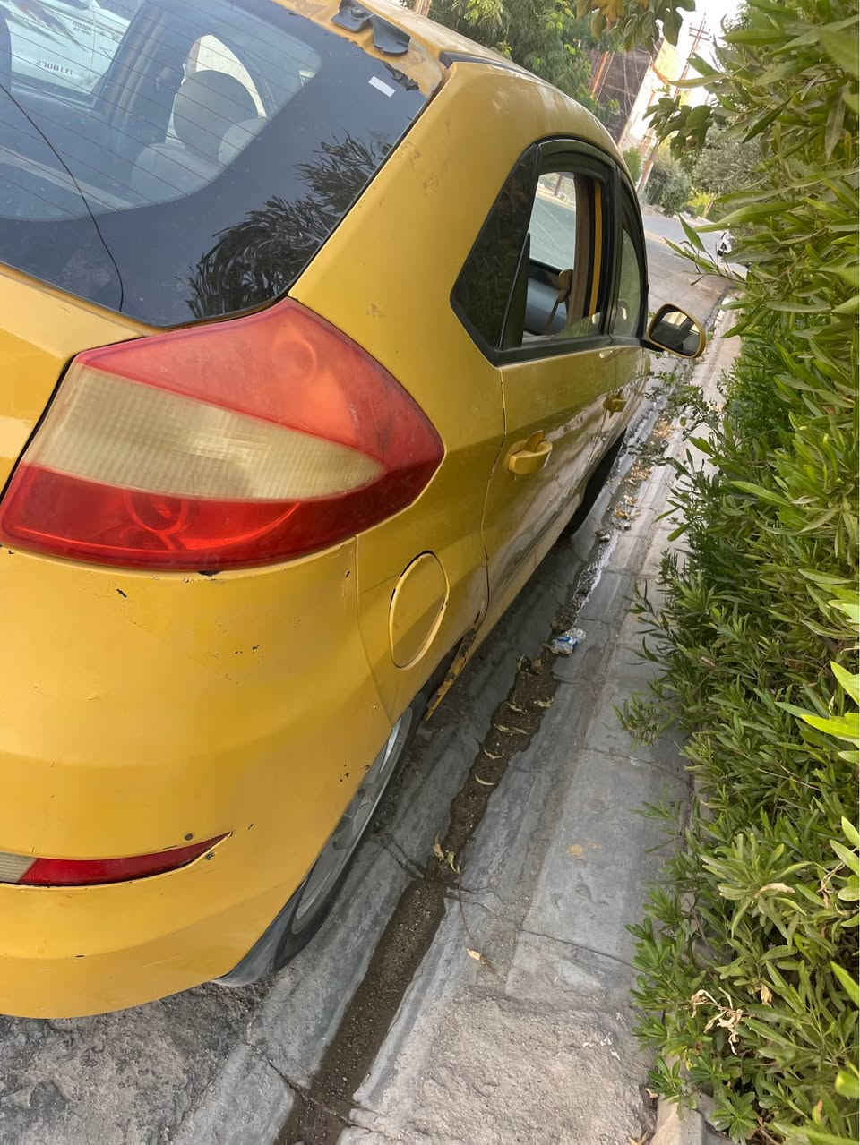 🔴🔴 سيارة شيري فلاوين ، بدون صبغ ، بدون ضربات ، دواخل اصفر ، بيه بطاقة بانزين ، سنوية جديدة بإسمي حتى 2027 ،  سعرها26و بيه مجال ، تبريد شغال و نقابة صفر ، مكان السيارة محافظة كركوك

💙 ***********💙

🔴🔴 شیری فلاوین بێ سبوخ بێ لێدران ناو زەرد پیتاقەی بەنزینی هەیە سەنەوی بە ناوی خۆمە تا ٢٠٢٧ تازەیە رەقەمی ئینگلیزیە سعری 26مەجالی برایانە ، تەبریدی ئیش ئەکات ، و نقابەی سفرە ، شوێنی سەیارە کەرکوک
💛 ***********💛 كركوك, العراق
