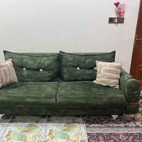 ٤ قطع • ٩ مقاعد • تتحول لسرير