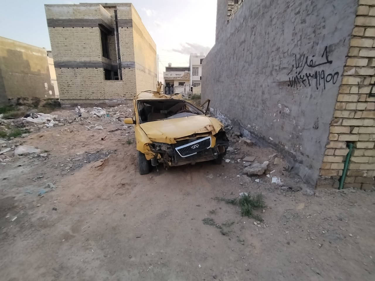 السلام عليكم شيري كوين حادثه مثل مموضح رقم أجره بغداد راعيها متوفي بس مابيها قاصرين اصفرلك ياها غرامات وهياه سعر 8 أوراق وبيها مجال للتواصل ***********. محرك نضيف.

