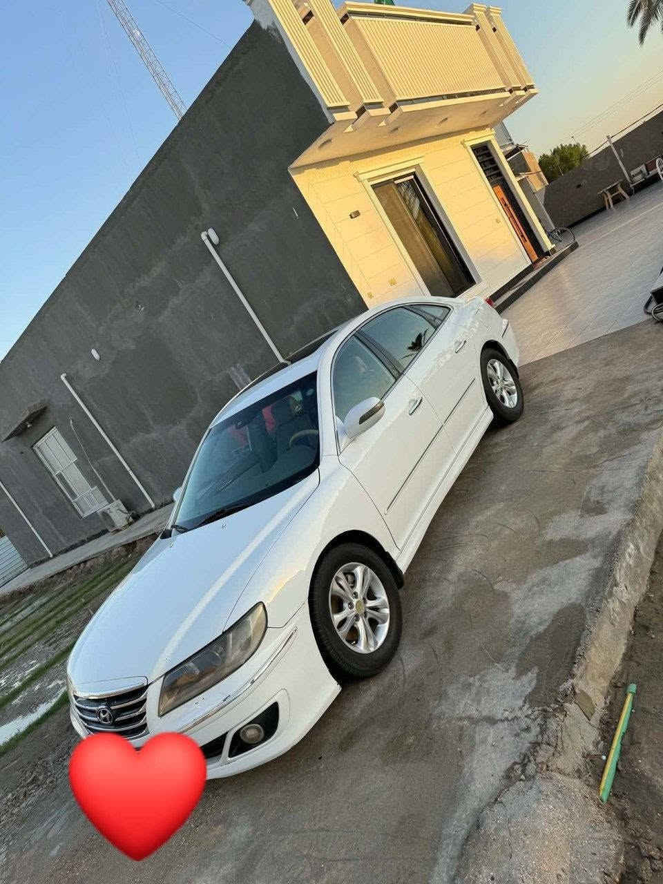 السلام عليكم من رخصه الادمن 
للبيع سيارة ازيره 2011 رقم انكليزي سليمانيه للاستفسار الاتصال ع ***********
