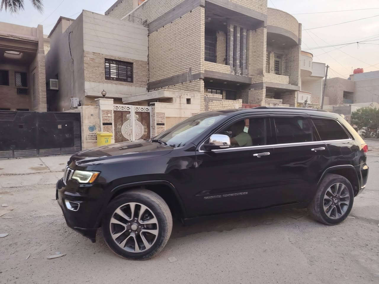 السيارة جاهزة وفول مواصفات
السيارة بانوراما
مري شفط
نقطة عمياء
سستم صوت
السيارة حادث أمريكا ٣ قطع صبغ
السعر ١٧٠ $
للاتصال ***********
