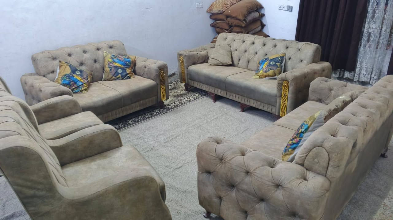 طقم كنب • ١٠مقاعد • المعسكر البلديات