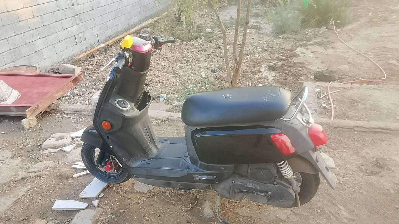 دراجه بوليس ماكس حاويه الستخدامشهرين /للبيع السعر قفل 950 
البصره قضاء القرنه 
‏‪***********‬‏ الاستفسار 
هاذ ‏‪+964 773 172 8134‬‏واتساب 
الي يحب يراسلني
