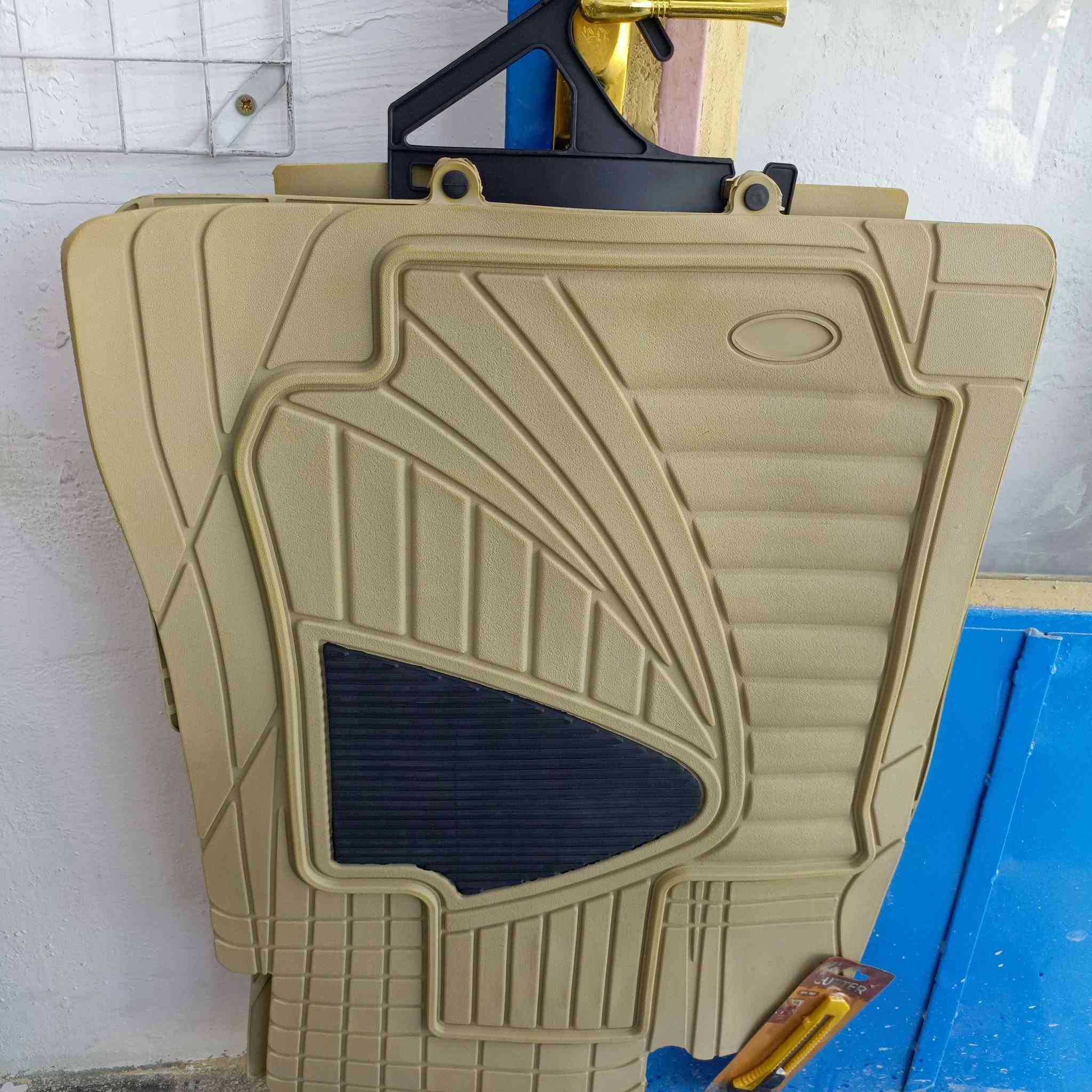 السعر12,15,17 الف 🔥
كاعيات ،لكل السيارات، واسعارها حلوه 🛡️
تعبانة، بدلها وارتاح، راح تنساها 🚘
العنوان . بلد شارع طير السلام ⛲ 
قرب كلية الحضارة تانكي الشطيطة سابقاً 
واتس ***********

