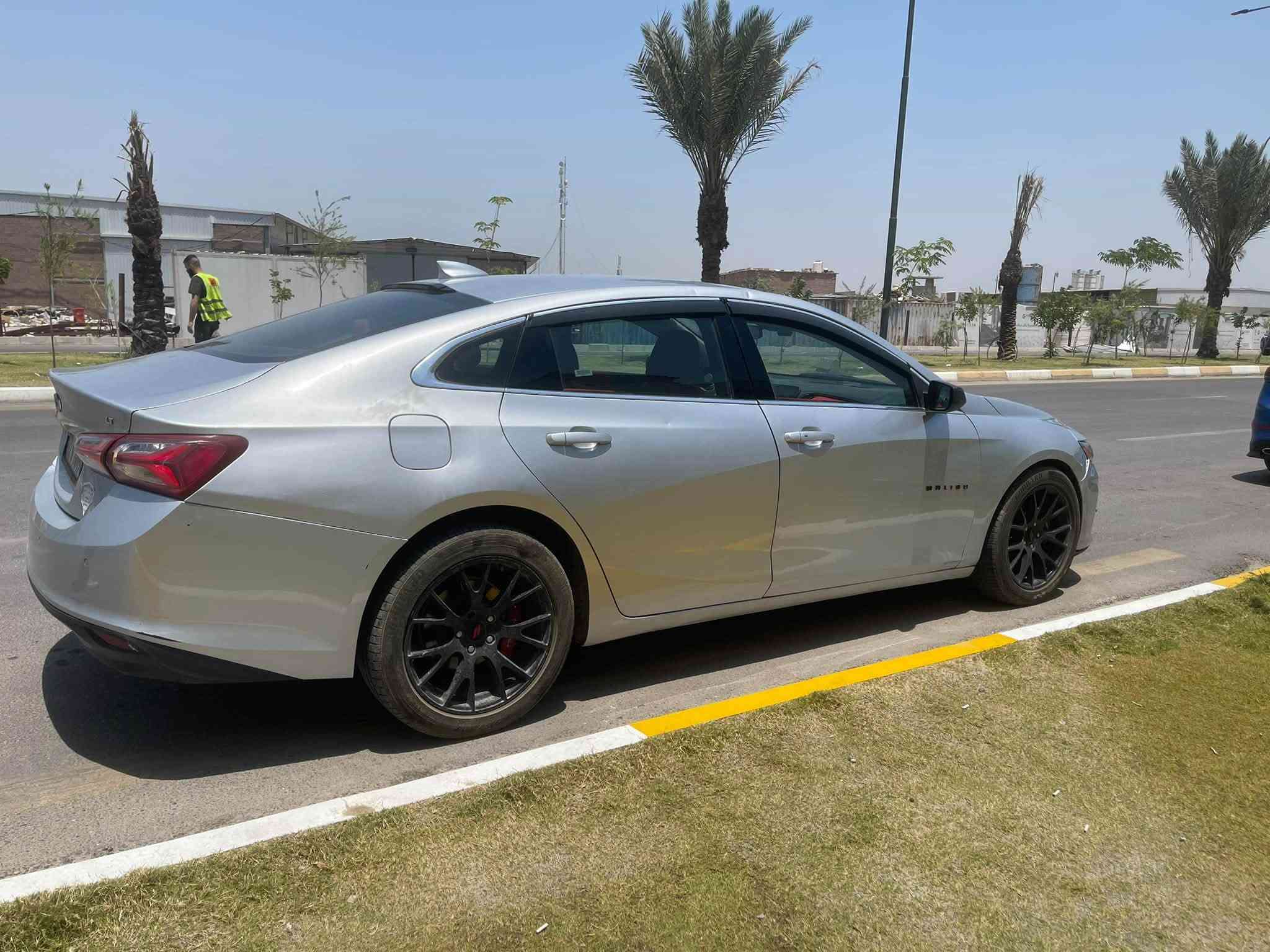 ماليبو 2020
مواصفات Lt

قطعتين تبريد.. كشن كهربائي.. تحكم استيرن.. اوتو ستوب.. شاشه صغيره... كامره دواره.. كشنات مخملي تدفئه شاشة اعطال  تحكمات استرين.. كروز سرعه بعد مواصفات

بجم كبس ايرباكات استيرن وبردة راجع سستم

حادثها بابين جهة العبري سونار مرفق بل صور هنة وصور الحادث السعر 90   وبيها مجال مكان السيارة بغداد حي الجهاد

*********** سيارة عليها إدامة من الدعامية للدعامية تأخذها تترحملي تحويل ثاني يوم الشراي يتصل ويشلع عيوني مابيها اي دواخل السيارة الي ميعجبة السعر يكدر يعبر المنشور .
