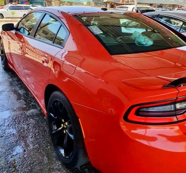 جارجر رقم بغداد موجوده حاليا في البصرة
SXT plus  فول مواصفات 
موديل 2020
مواصفات 
فتحه سقف
مرايا قلابة
حساسات خلفيه بلاد
كاميرا خلفيه بلاد 
شاشة 
كشنات جلد 
كشن تبريد وتدفئة 
تشغيل عن بعد 
وباقي مواصفات الجارجر المعروفة 
السيارة نظيفة موجودة بالبصرة 
وصور الحادث موجودة بالصور 
رقمها بغداد وباسمي - مشروع وطني 

تبديل ثلاث قطع 

السعر 20 الف دولار - يعني شدتين 
للتواصل اتصال او واتساب 
***********
