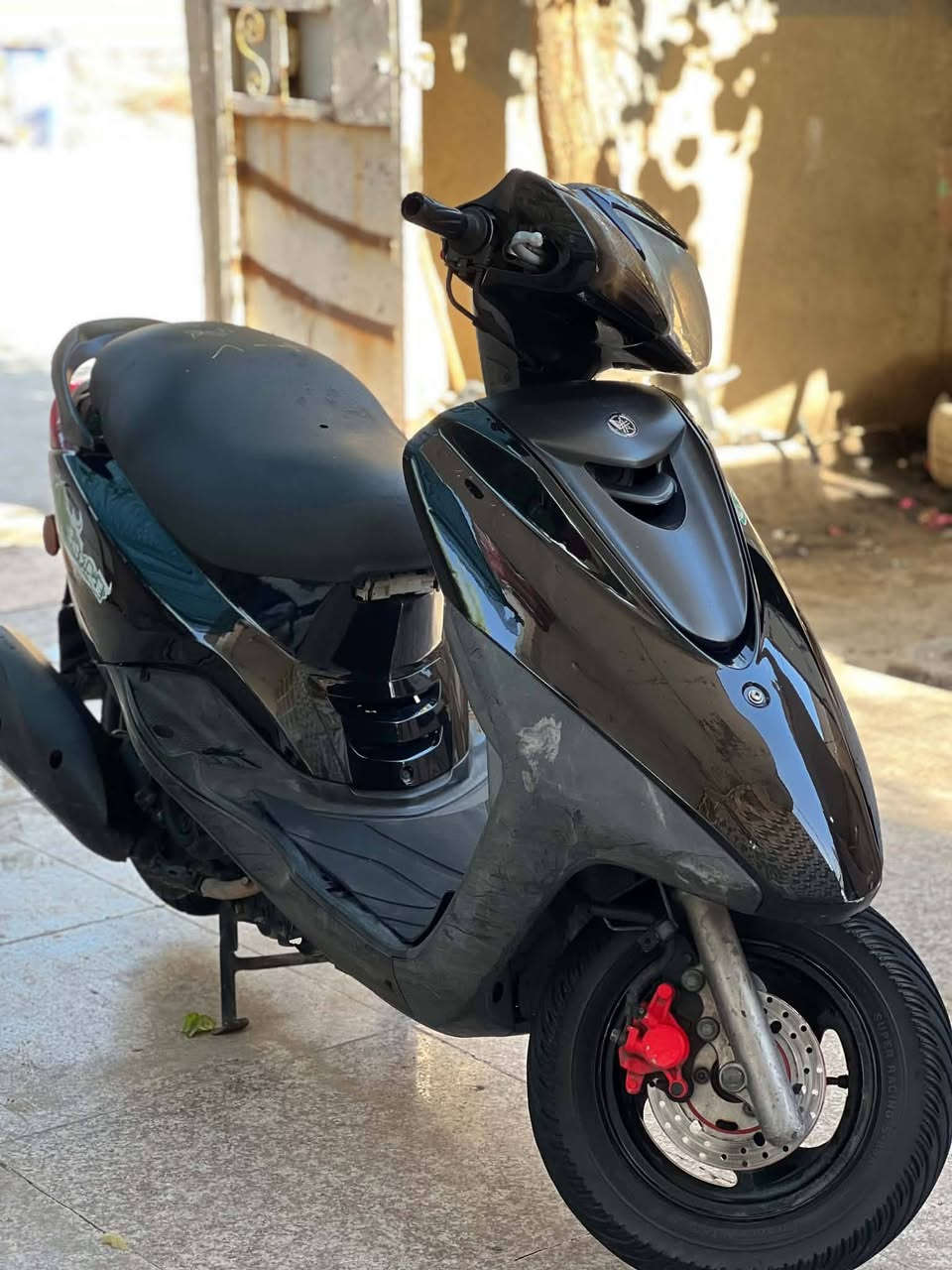 دراجه بريز ببغاء مديل ١٦ حاويه الدراجه مكينه ما مفتوحه كفر سواد كله حاويه مامبدل بيه اي شي بعدهي وكاله سعر مليون و100 وبيه مجال مكاني قضاء الجبايش رقم 
***********
مكلف بل نشر
