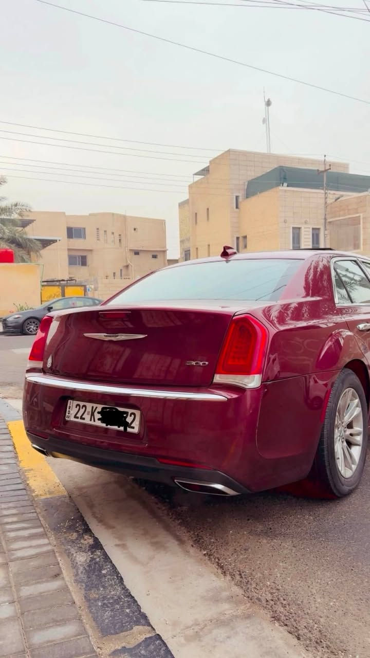 السلام عليكم كرايسلر اوباما 2018 لون كرزي جديده السياره فول مواصفات بانوراما وكشنات جلد وتحكم بلستيرن وتحكم بلكشنات تدفأه تبريد بلكشنات وبلستيرن تشغيل عن بعد ماشيه 200 الف السعر 250 
***********
