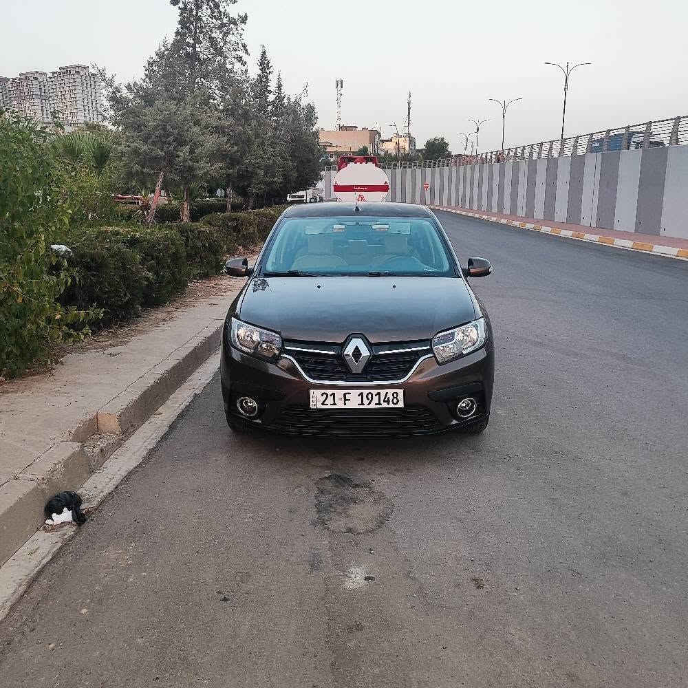 رینۆ سمبول مۆدیل ٢٠١٩ سەنەوی هەتا مانگی ٨ سالی ٢٠٣١ تازەیە بە ناوی خۆمانەوەیە ١٦٥ هەزار روشتووە ٤ تایەی تازەی لە ژیرە ٣ پارچەی بۆیاخە و سغفی تۆزیک کال بونەوەی هەیە گیر و مەکینەی بەشەرت سەیارەکە زۆر بێ عەیبە 
ژ.موبایل:   *********** السليمانية, العراق
