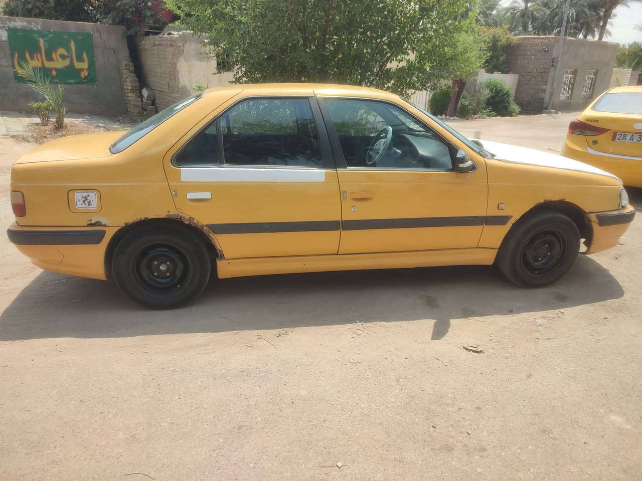السلام عليكم بيجو بارص مديل 14سياره جاهزه مكينه وكير وتبريد وحداديه وتخم تاير جديد منقصه شي كهربايت كله شغاله مكفوله من لضربه بسمي ثانيوم مدور مصفره هيه وغرمات سعر 30 بيه مجال ***********
