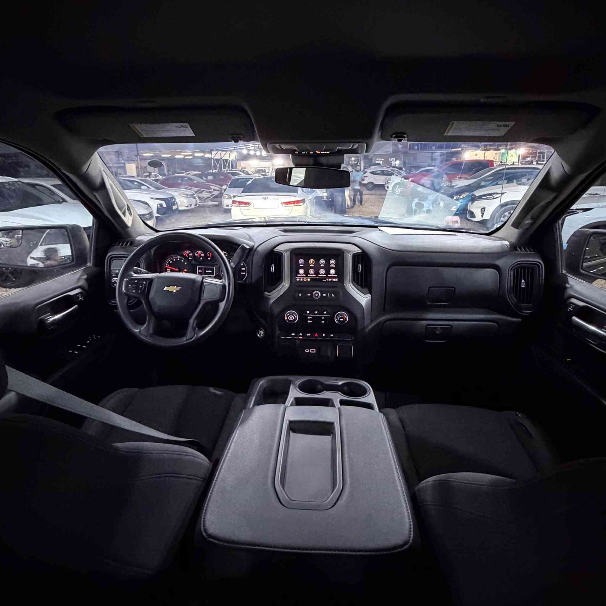 ⁨ ⁨ ⁨ ⁨ ⁨ CHEVROLET ( SILVERADO ) : النوع

المحرك : V4 - 4x2 - سنكل تيربو - 2700

الموديل : 2024 

اللون الخارجي : اسود 

اللون الداخلي : اسود 

الحالة : ( نصف جاملغ امامي جهة الأيمن + نصف بونيد جهة الأيمن) 

الوارد : أمريكي 

الگير : أوتوماتيك 

نوع الوقود : بنزين 

الممشى : 50,000

———————-( المواصفات )——————-

- بصمه

- گير تعليك 

- سايد بريك كهربائي

- باب الصندوق كهربائي

- مقاعد كهربائي

- مقاعد مخمل

- كاميرا خلفية

- تبريد خلفي

- رادار امامي

- تحديد مسار

- بدي طويل ، باب خلفي قصير

———————( للأستفسار )———————

السعر : 250$ بدون رقم 

الموقع : ( الديوانية ) 📍

للتواصل واتس اب أو اتصال : ( *********** ) 📞⁩⁩⁩⁩⁩
