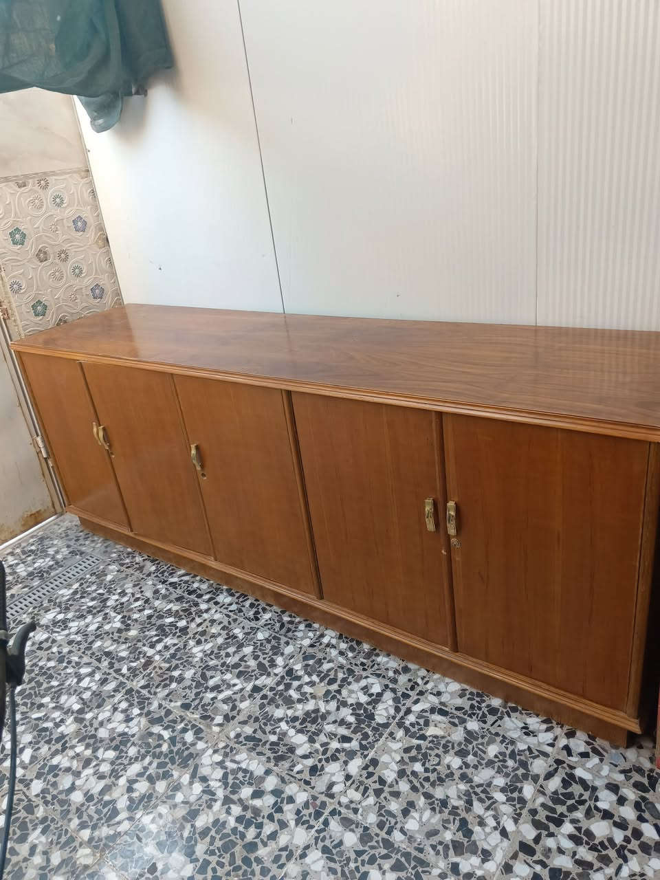 بوفيه • تكمه • اسكينه شارع المكاتب