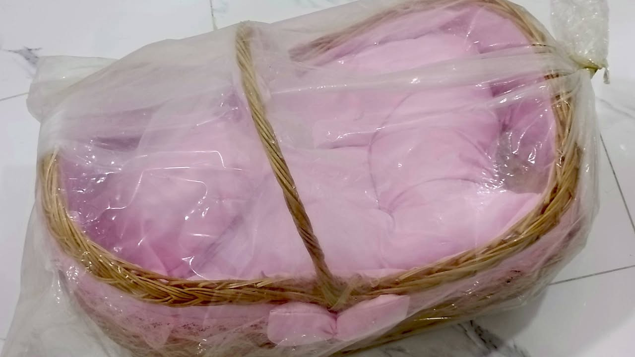 سلة طفل خشب مامستخدمه ابد بعده بجيسه جديده كلش سعره ٣٠ وبيه مجال مكاني كوت ***********
