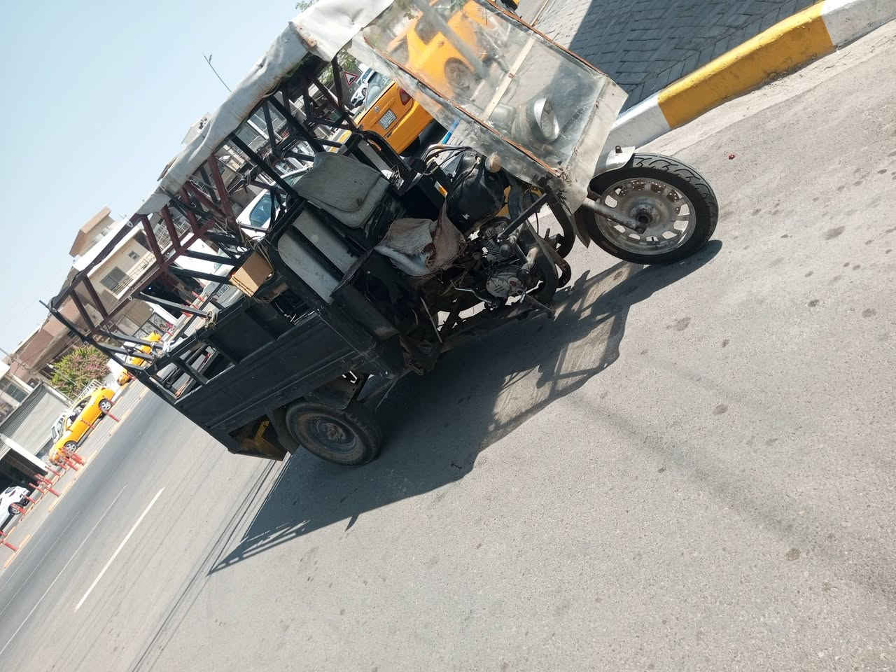 ستوته للبيع كهربائيات ظفيره باتري كلها شغال شرط ركبه ***********. السعر 750
