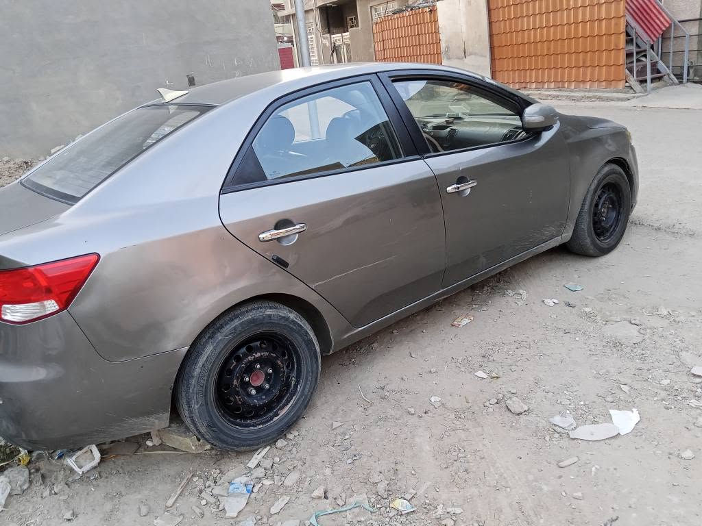 سيراتو مديل 10بسمي تحويل ثاني يوم محراك 1600 فول موصفات مكاني بغداد الشعب سعر 77بيه مجال *********** بغداد, العراق
