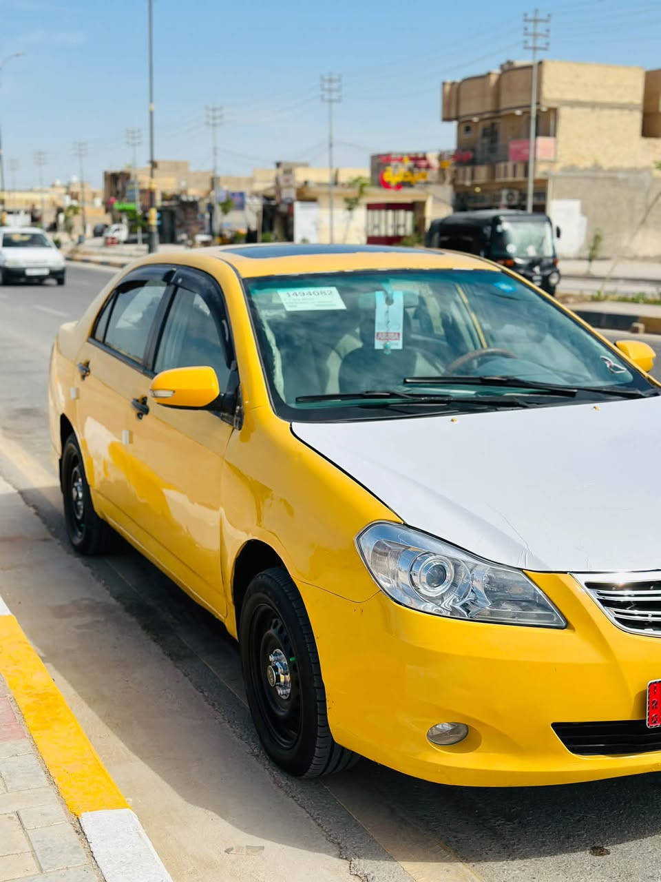 السلام عليكم  بي واي دي  2013 G3  سنويه جديده كير عادي مكينه حداديه تخم تاير كله جديد فول السياره بصمه فتحه  شاير بل مري تحكم ستيرن جاهزه السياره رقم نكليزي وبسمي  بيه بارد بل جاملغ لخلفي هيئه غرامات مصفره  مشط جديد السياره خير من الله السعر( 42 )وبيه مجال  الستفسار  *********** مامتواجد ع فيس
