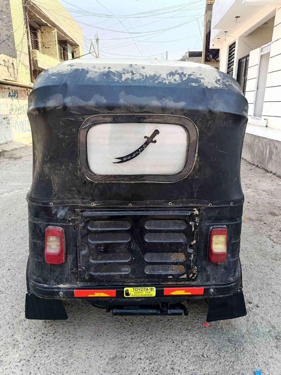سلام عليكم تكتك ١٧ شهر ١١ مكنيه جديد مال ٢٠ جديد لا تنقيص ولا تبخير لا ضربه ولا طاخه تكتك        جاهز مابيه اي نقص المكان بغداد سعر 3100بيه مجال الشراي يتصل اورق المصطفى ***********

