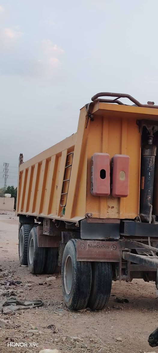 سلام عليكم عربانه للبيع طول ٧،١٥ تخم تاير شاصي 14 دناكير 16 عربانه جاهزه للعمل الشراي يتصل ***********

نص مكتوب في الصور:
- HONOR X9c