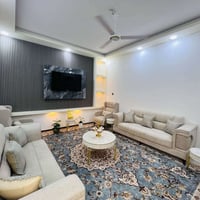 مجمع الأيطالي السكني • ٢٣١م • بيتين