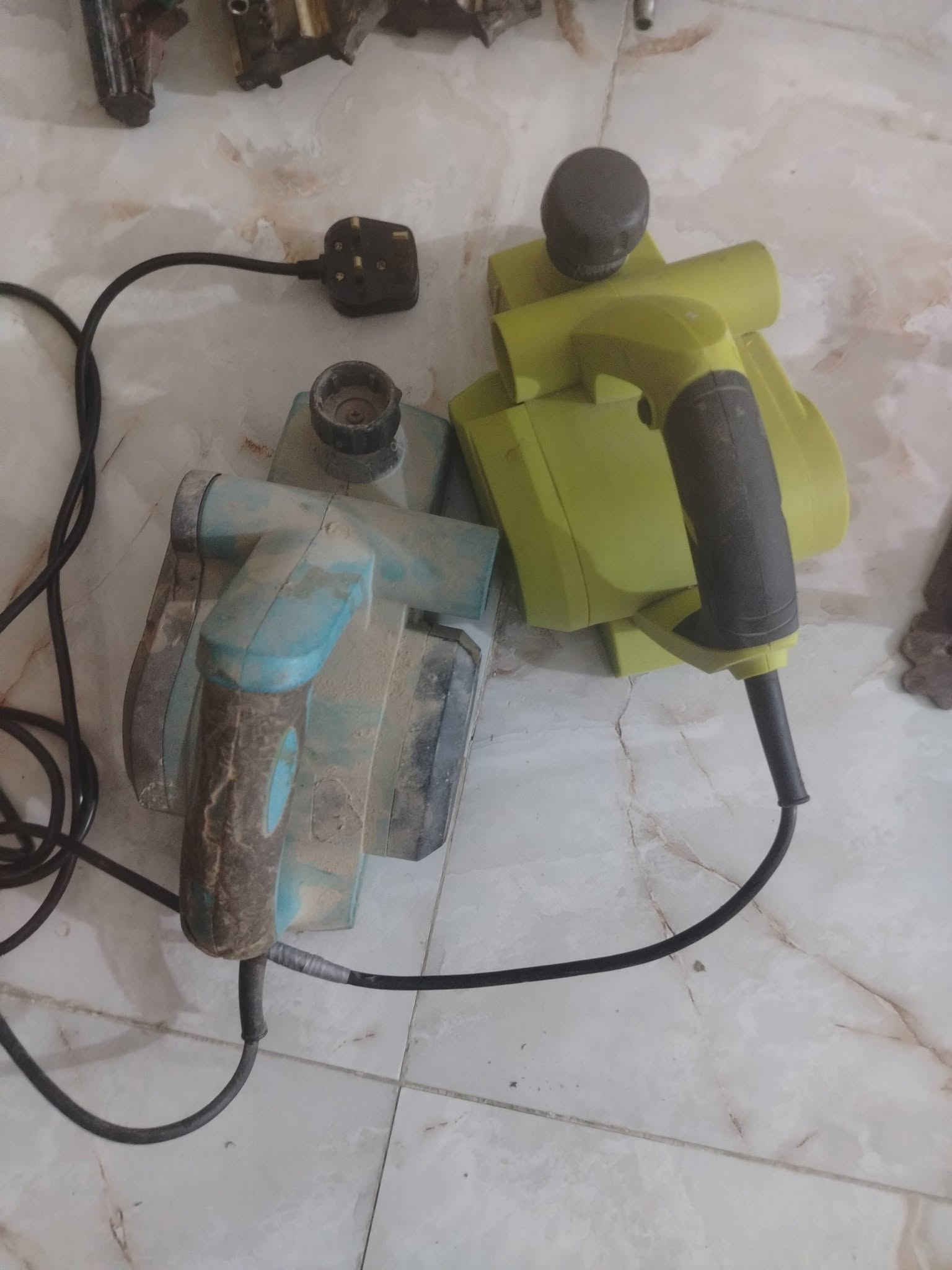 دريلات كهربائية • شواحن • أسعار خاصة