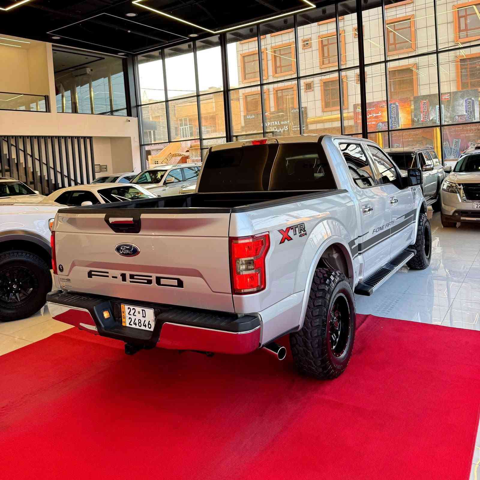 🔱السلام عليكم 🔱🛎
للبيع سيارة فورد اف 150 
FORD F-150
موديل2019
فئة XLT
باب طويل بدي قصير المرغوب 
ماشي فقط 116 الف كيلومتر
 8 سلندر 5.0L تنفس طبيعي 
فور ويل 4X4
كير 10 نمر
شاشة كبيرة
 كاميرا خلفي دوارة
ويالة 20 انج
تخم طايرات جبلي 
حساسات خلفي
سايد بريك كهربائي 
تبريد قطعتين
بيه درج بالباب بدي
بيه حادث جانبي بسيط باب خلفي و جاماخ مصبوغ فقط بجم و خلفي كبس

رقم شاصي موجود بالمنشور
سيارة كلش حلوة و مرتب جاهز من كل نواحي ما بيه اي نواقص 
كير و محرك و كهربائي كلشي دعامي لدعامي بشرط
سعرها 19900$
مكان اربيل
*********** 
*********** أربيل, العراق
