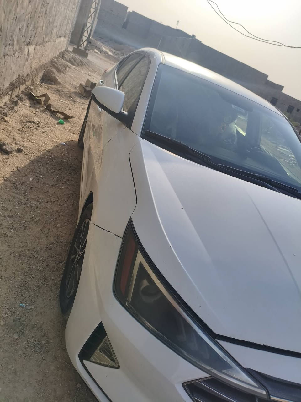 النتره ١٩شكل 20وارد امريكي حادثها جاملغ وبنيد وهناه بالعراق جاملغ الثاني صار بيه بارد سياره رقم بصره باسمي سنويه 2027 تحويل ثاني يوم سياره كلشي موضح بصور التواصل وتساب *********** السعر ١٢٠ وبيها مجال
