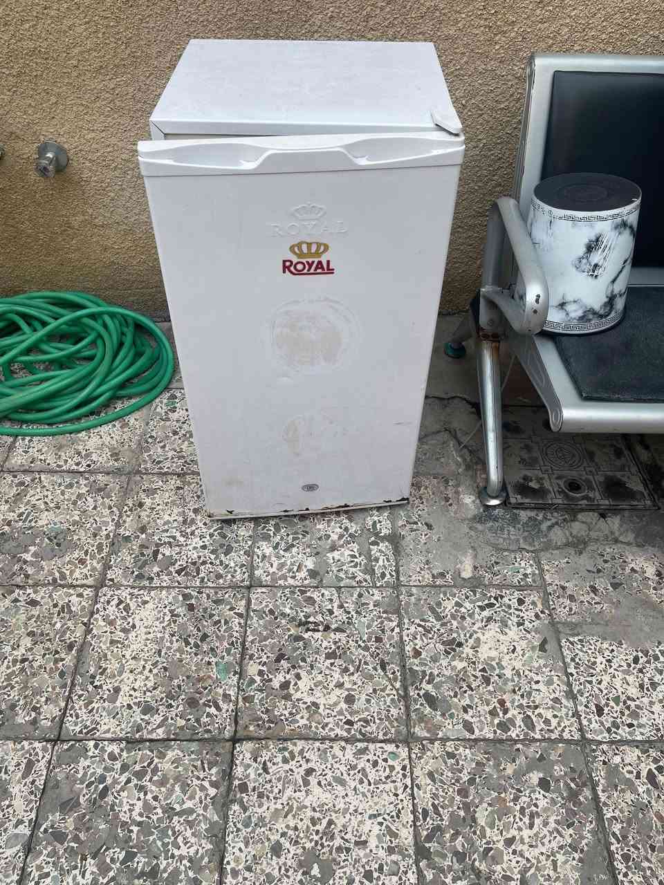 يالله ثلاجات 2 شغلت سعر 125 ثنينهن وبيهن مجال شغلت وكلشي مابيهن أبيعههن شلع 2 ثلاجات بسعر 125 لامين الثانيه ***********
