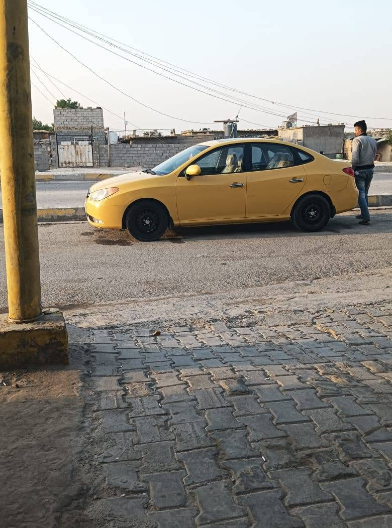 السلام عليكم انتره 2010 محرك 2000 بيه بس باب الكدام اليمن والجاملغ بي طخه  اربع اصابع السياره خير من الله السعر 90وبيه مجال الشراي. مكلف بل النشر  رقم صاحبه *********** الشراي بي خير ويدلل نتساهل ويه.
