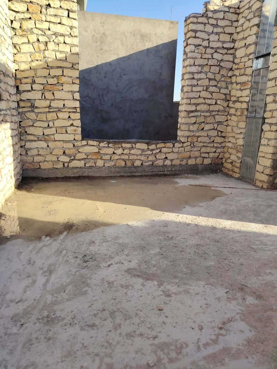 سلام عليكم  / يوجد كادر عمل جاهز/ تصعيد مواد/ تنضيف بيوت/ تفليش/ تكشيط/ تنضيف حدائق/ دفن نهري  / شقلنه ليل ونهار   /ومعداتنه جاهز/ ماعليك بس تصال على رقم  سياره تجيك لبيت/***********📞
